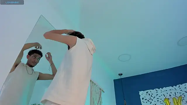 Snapshot of Adonis_WB chatting on 12, 11, 2025 Adonis WB online show from 12, 11, 2025