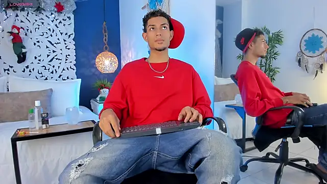 Adonis WB online show from 16, 12, 2025