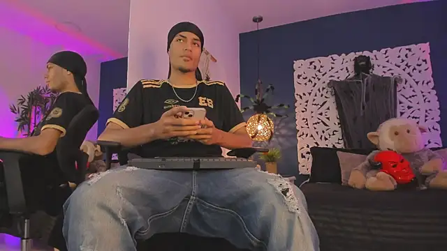 Snapshot of Adonis_WB chatting on 16, 10, 2025 Adonis WB online show from 16, 10, 2025