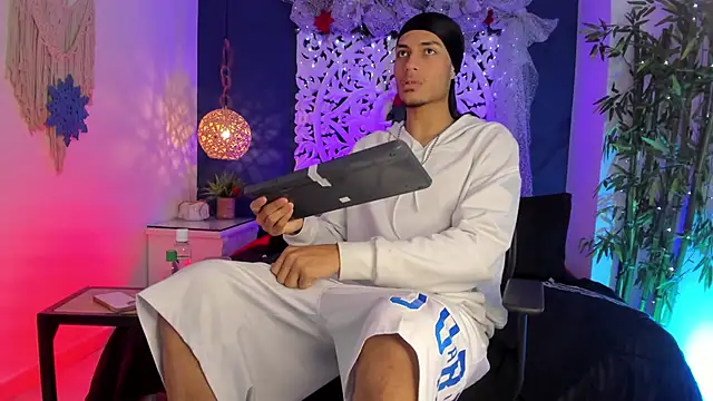 Adonis WB online show from 8, 1, 2026