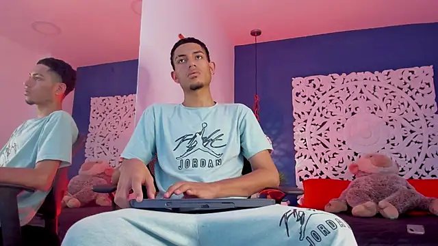 Snapshot of Adonis_WB chatting on 10, 9, 2025 Adonis WB online show from 10, 9, 2025