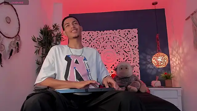 Snapshot of Adonis_WB chatting on 3, 10, 2025 Adonis WB online show from 3, 10, 2025