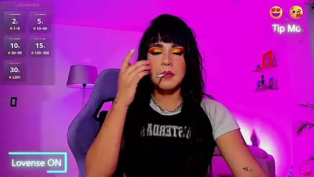 Snapshot of paula_boom chatting on 12, 10, 2025 paula boom online show from 12, 10, 2025