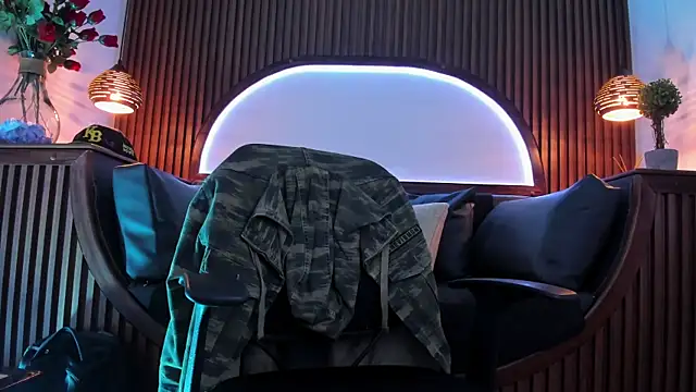 Snapshot of Donovan_Desmond chatting on 10, 2, 2026 Donovan Desmond online show from 10, 2, 2026