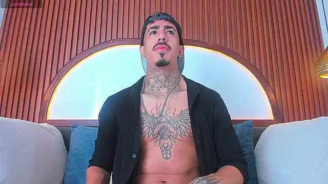 Donovan Desmond online show from 25, 10, 2025