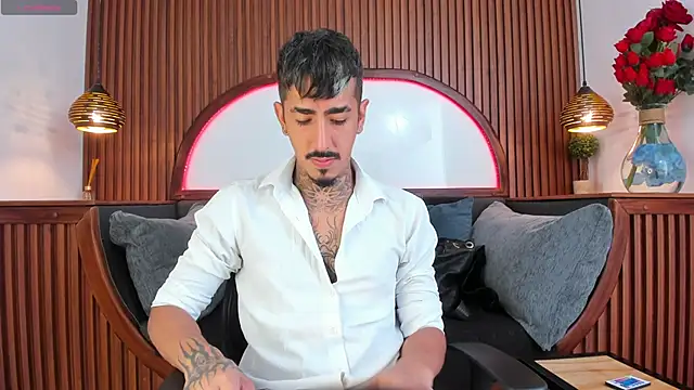 Donovan Desmond online show from 4, 11, 2025