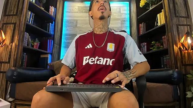 Donovan Desmond online show from 6, 10, 2025