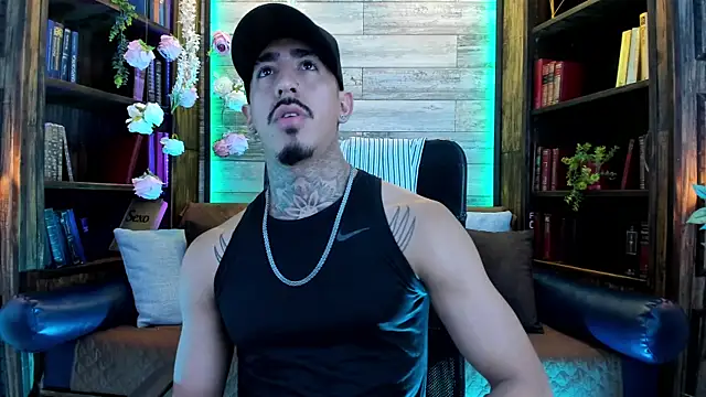 Snapshot of Donovan_Desmond chatting on 13, 2, 2026 Donovan Desmond online show from 13, 2, 2026