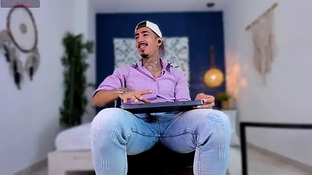 Donovan Desmond online show from 15, 10, 2025