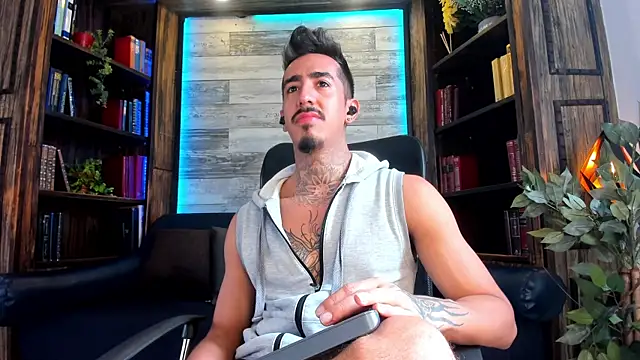 Donovan Desmond online show from 4, 12, 2025