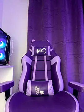 AlessiaSmith11 online show from 5, 11, 2025