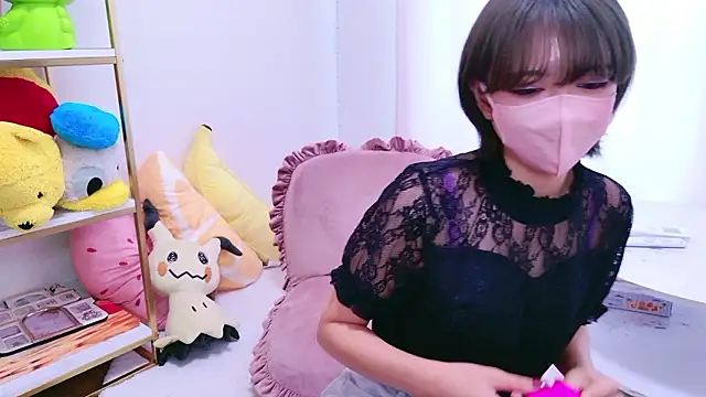 Azusa DoMybest online show from 3, 11, 2025