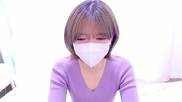 Azusa DoMybest online show from 4, 12, 2025