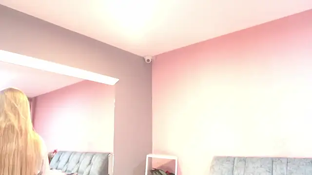 Camila Russoo online show from 15, 1, 2026