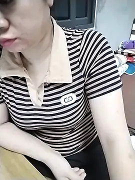 Mie rose online show from 14, 4, 2026