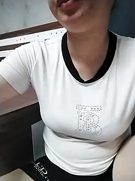 Mie rose online show from 11, 4, 2026