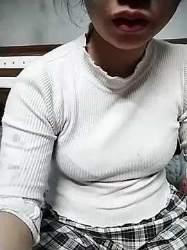 Mie rose online show from 3, 12, 2025