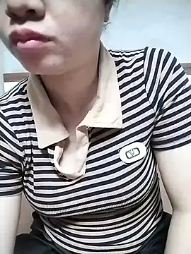 Snapshot of Mie_rose chatting on 23, 4, 2026 Mie rose online show from 23, 4, 2026