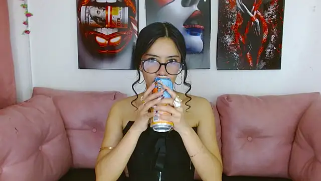 Miahotcs1 online show from 14, 4, 2026