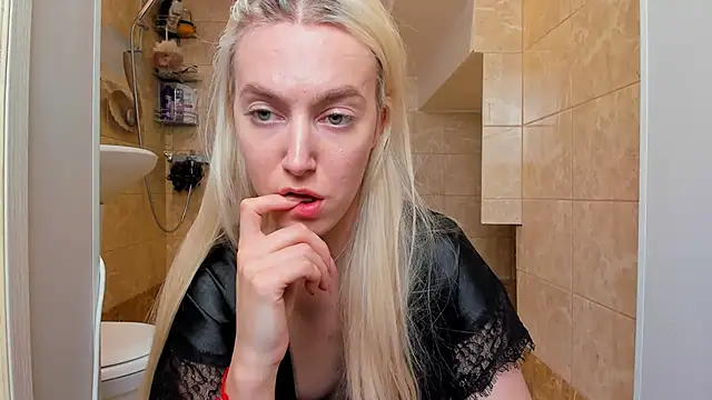 Snapshot of mishapallmer chatting on 3, 2, 2026 mishapallmer online show from 3, 2, 2026