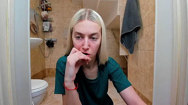 Snapshot of mishapallmer chatting on 7, 2, 2026 mishapallmer online show from 7, 2, 2026