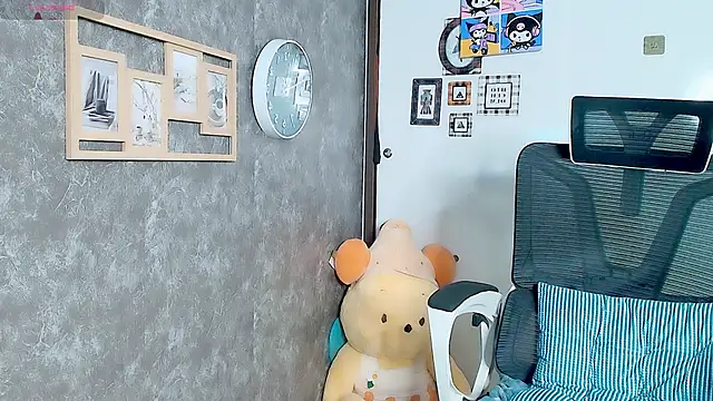 Mika Kasumi online show from 10, 9, 2025