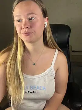 CaramelleSugar  online show from 3, 10, 2025