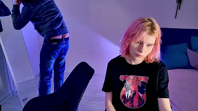 Bonnie And C1yde online show from 10, 11, 2025