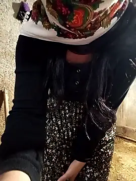 ezgi2545 online show from 14, 4, 2026