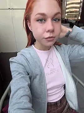 RosieSecret online show from 17, 5, 2026
