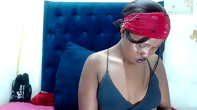 BUNNYCHOWX28 online show from 15, 10, 2025