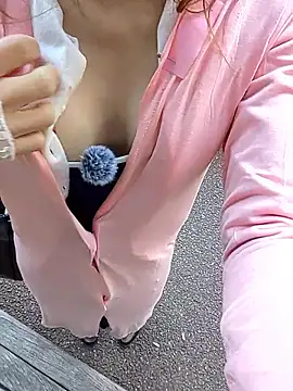 pink-mai online show from 15, 3, 2026