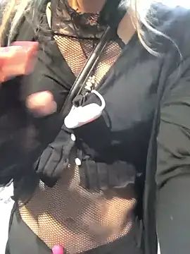 pink-mai online show from 18, 11, 2025