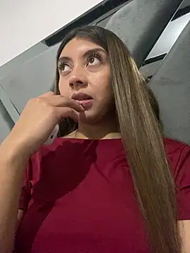 Sara-cooper2 online show from 6, 3, 2026