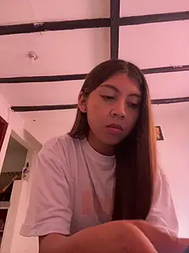 Sara-cooper2 online show from 10, 3, 2026