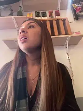 Sara-cooper2 online show from 13, 9, 2025