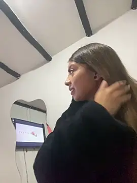 Sara-cooper2 online show from 25, 2, 2026