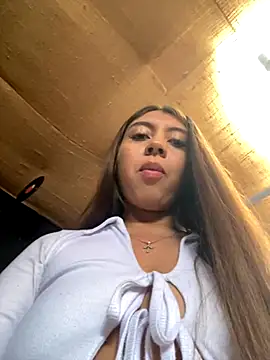 Sara-cooper2 online show from 11, 9, 2025