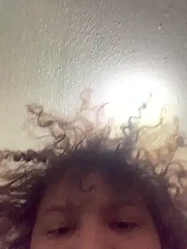 Snapshot of gucky25 chatting on 13, 11, 2025 gucky25 online show from 13, 11, 2025