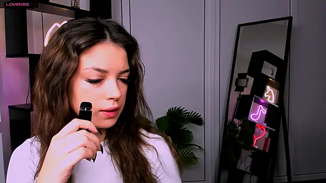 rose style online show from 12, 11, 2025