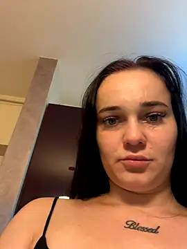 Snapshot of Baby_Eva23 chatting on 11, 10, 2025 Baby Eva23 online show from 11, 10, 2025