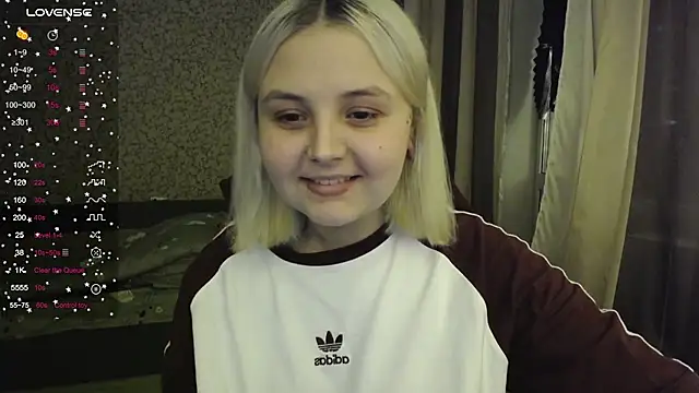 Snapshot of vendymories chatting on 7, 11, 2025 vendymories online show from 7, 11, 2025