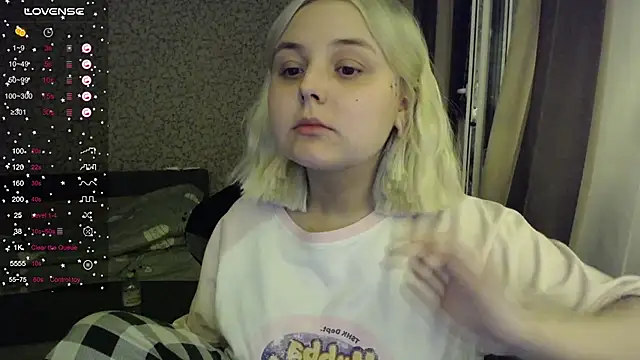 Snapshot of vendymories chatting on 23, 10, 2025 vendymories online show from 23, 10, 2025