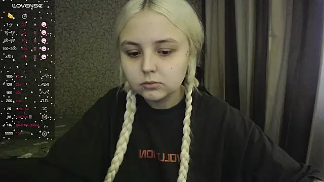 Snapshot of vendymories chatting on 19, 9, 2025 vendymories online show from 19, 9, 2025