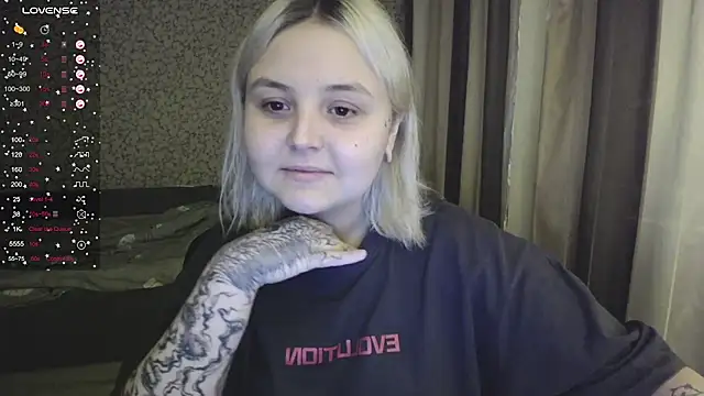 Snapshot of vendymories chatting on 20, 11, 2025 vendymories online show from 20, 11, 2025