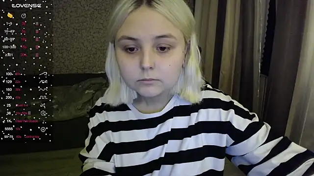 Snapshot of vendymories chatting on 25, 10, 2025 vendymories online show from 25, 10, 2025