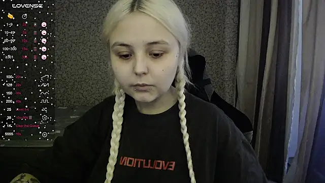 Snapshot of vendymories chatting on 26, 9, 2025 vendymories online show from 26, 9, 2025