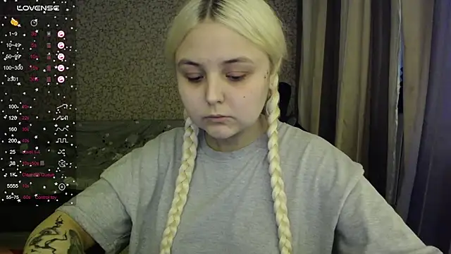 Snapshot of vendymories chatting on 9, 10, 2025 vendymories online show from 9, 10, 2025