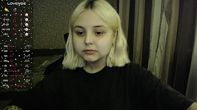 Snapshot of vendymories chatting on 17, 10, 2025 vendymories online show from 17, 10, 2025