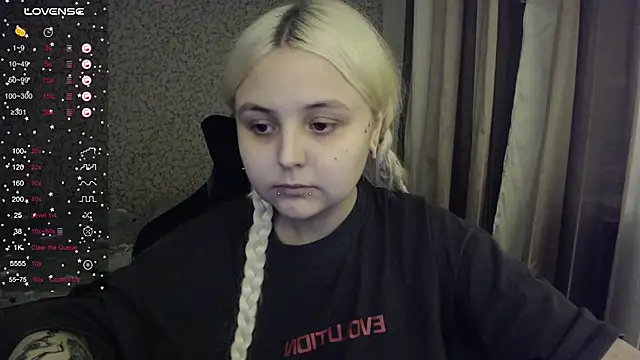 Snapshot of vendymories chatting on 27, 9, 2025 vendymories online show from 27, 9, 2025